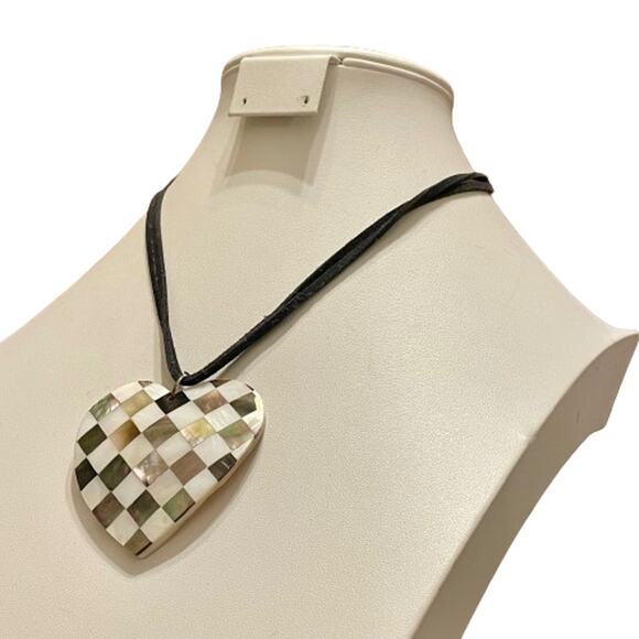 3 for $15 Clearance Abalone & MOP Checkered Heart Pendant - Picture 9 of 9